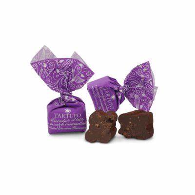 Cioccolato al latte e nocciole Cioccolato al latte e nocciole